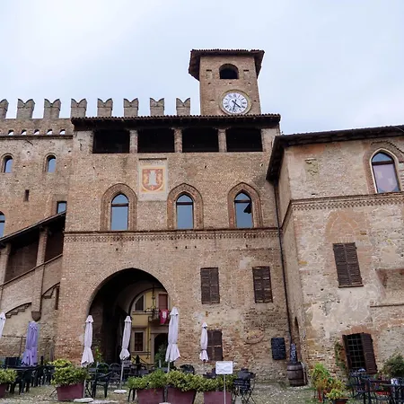 Alle Porte Del Borgo CastellʼArquato